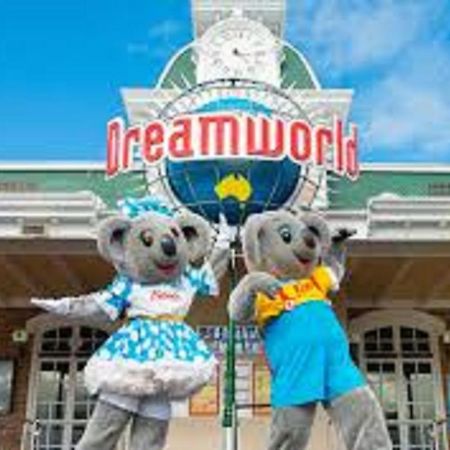 Gold Coast Theme Park Family Villa Экстерьер фото